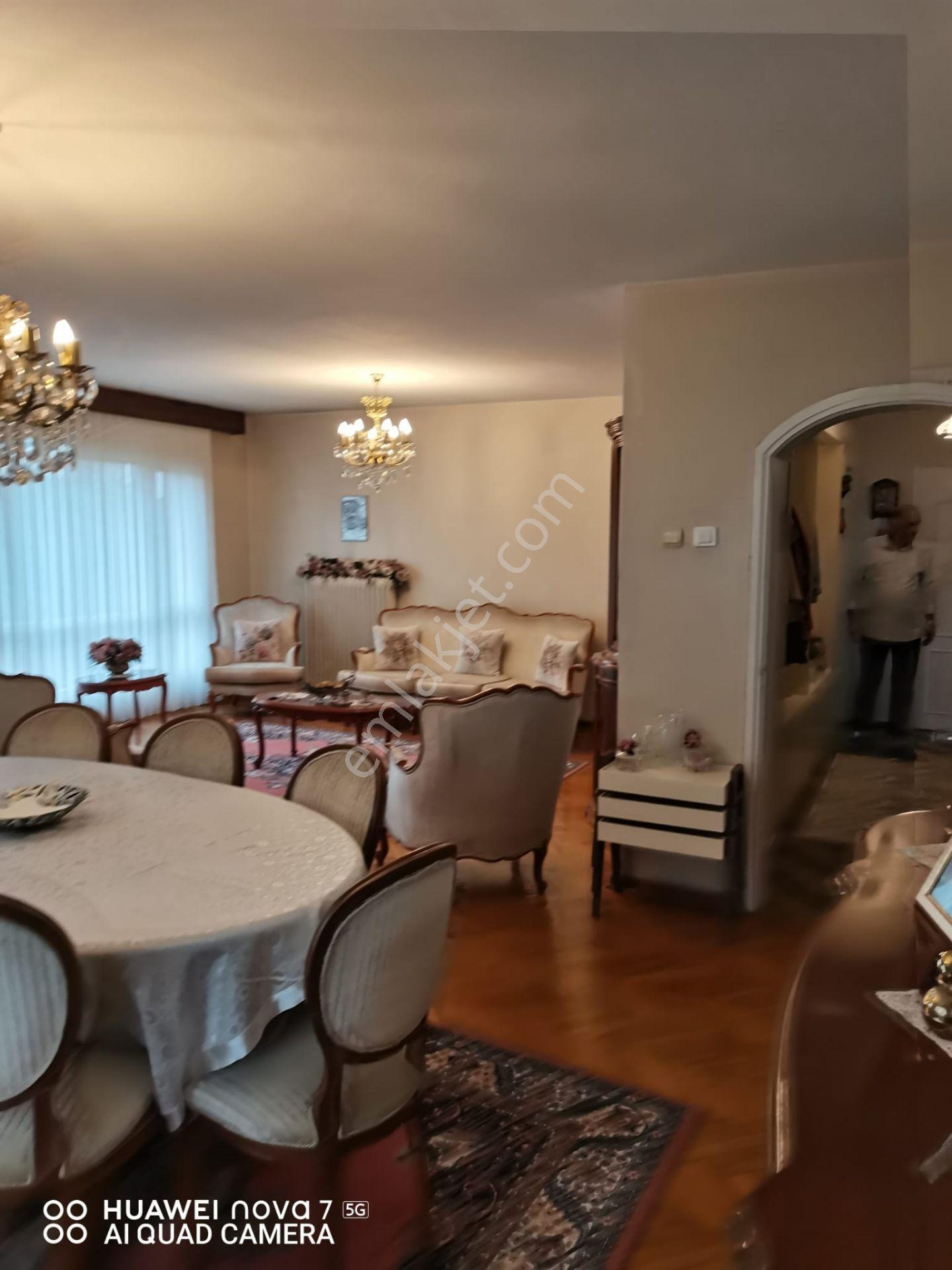 Kükürtlü Mah.kükürtlü Cad.üzerinde Satılık 3+1 Daire. — fotoğraf 13