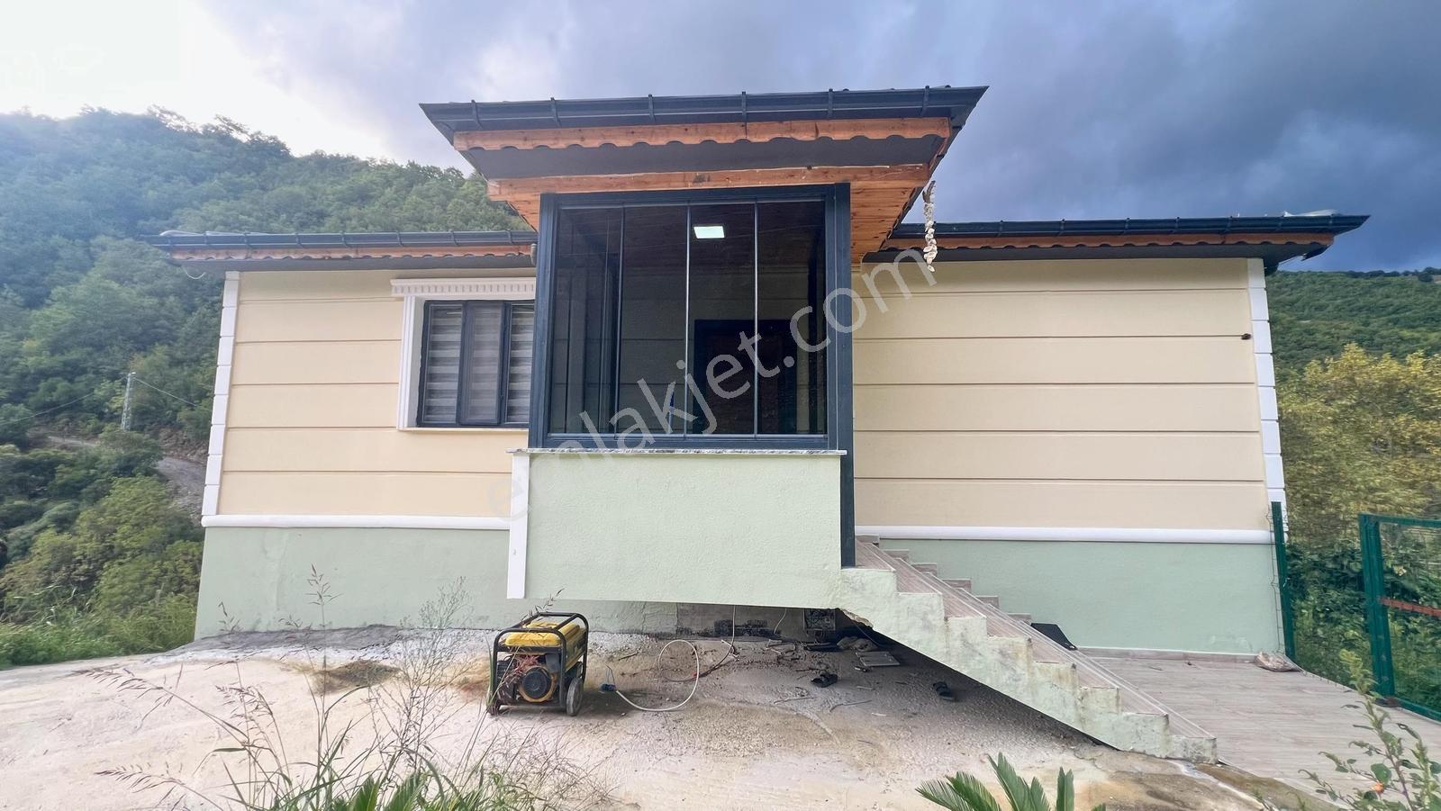 Bafra Vıp Gayrimenkulden Yakakent Yeşilköy Satılık 2 Katlı Villa