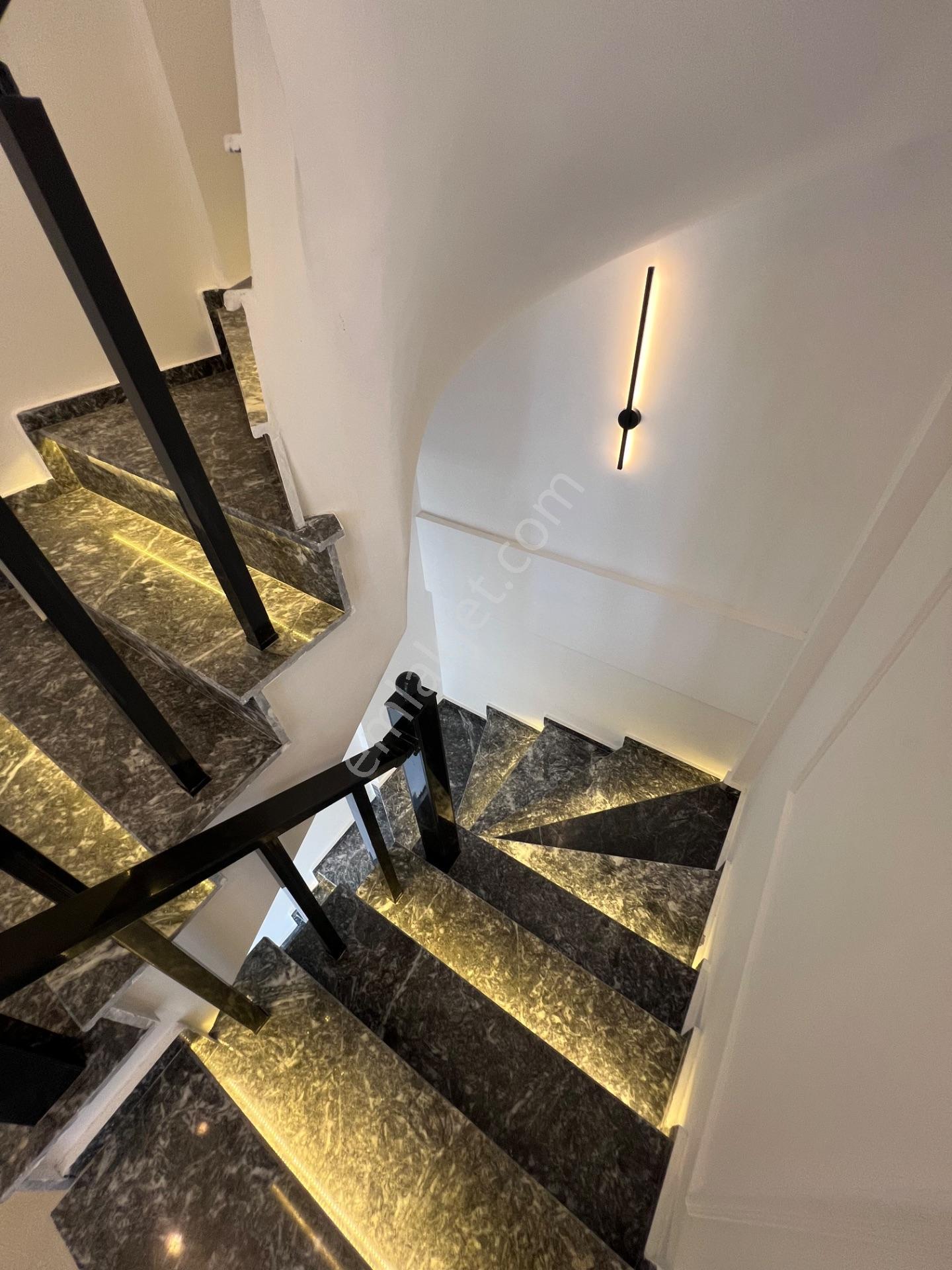 Aydın/didim’de 3+1 Sıfır Satılık Villa — fotoğraf 5