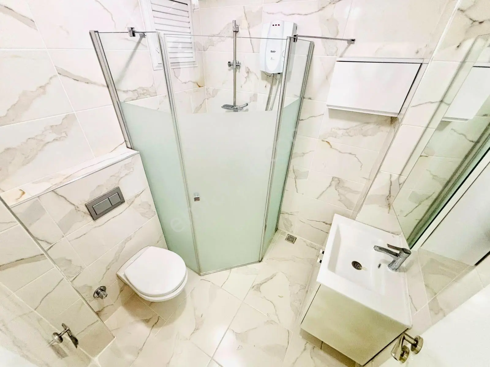 Yükselden Akçayda Çay Manzaralı Full Yapılı Satılık 2+1 Daire — fotoğraf 9