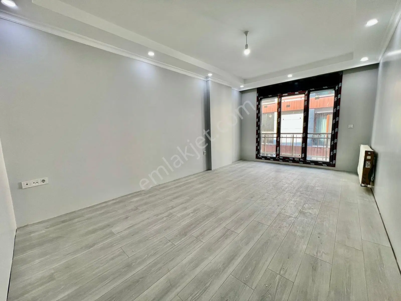 Seba'dan Sefaköy Merkezde Emin Evime Uygun Sıfır 2+1 85m2 2.katt