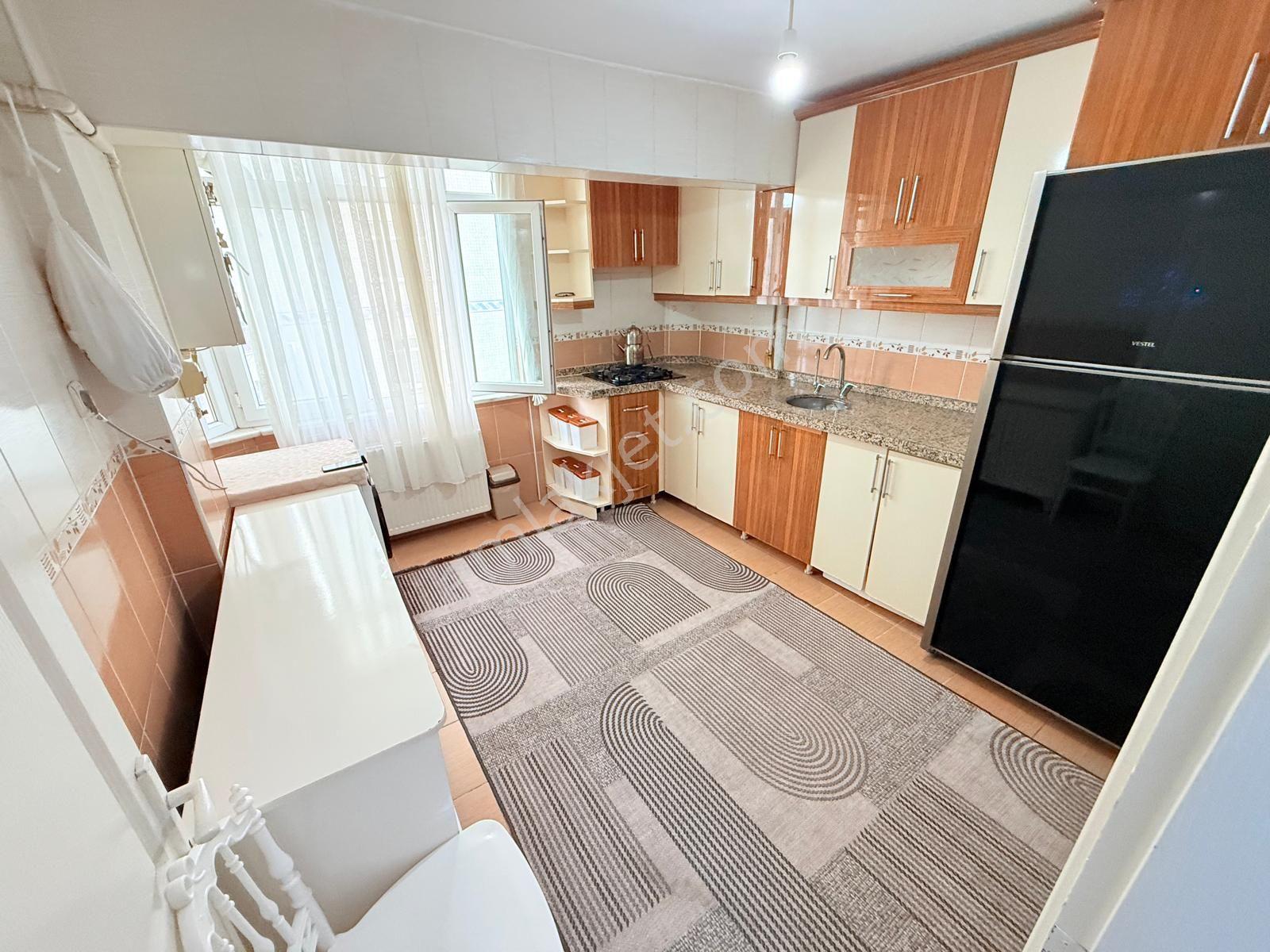 Pusula İnş'tan 50.yıl Mah 3+1 130m2 Köşe Başı Asansörlü Ara Kat — fotoğraf 5