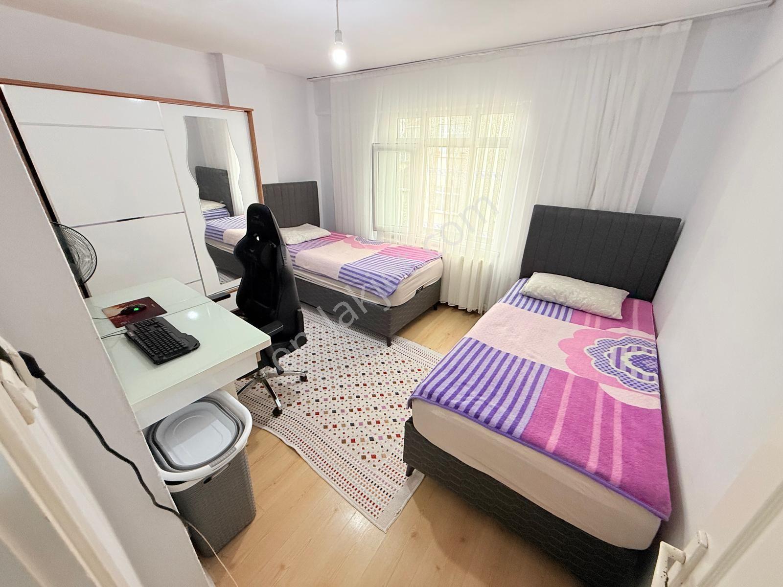 Pusula İnş'tan 50.yıl Mah 3+1 130m2 Köşe Başı Asansörlü Ara Kat — fotoğraf 13