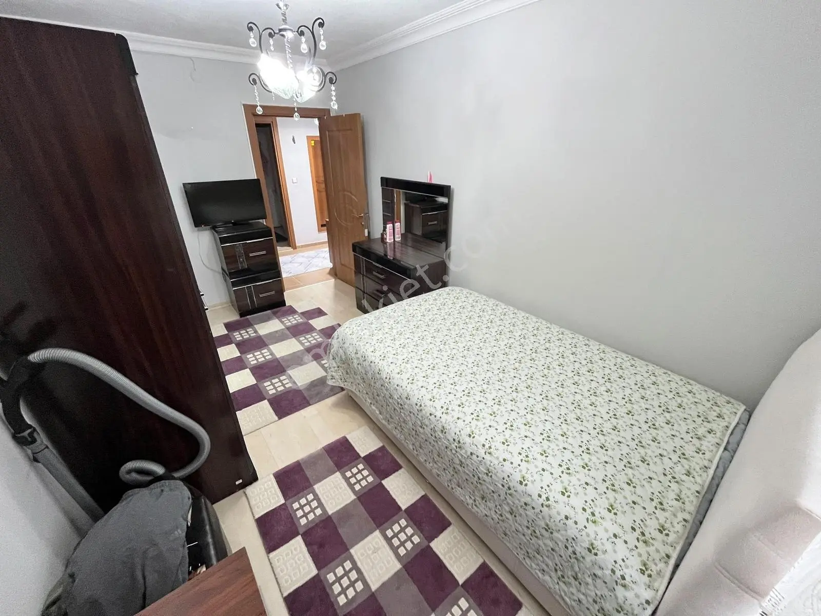 ▀güç'ten Altınkum'da Cam Balkonlu Kombili Arakat Geniş 2+1 Daire — fotoğraf 9
