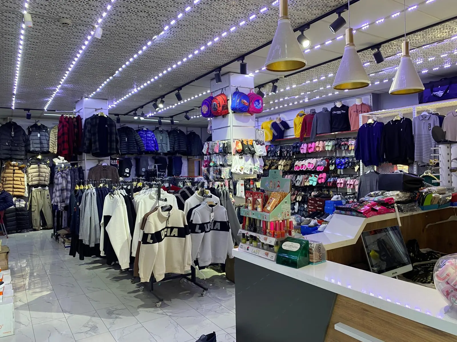 Levent Caddesi Polis Okulu Kavşağı 4daire 480bin -200m2 İşyeri 300bin Getiri 3katlı Komple Bina. — fotoğraf 6