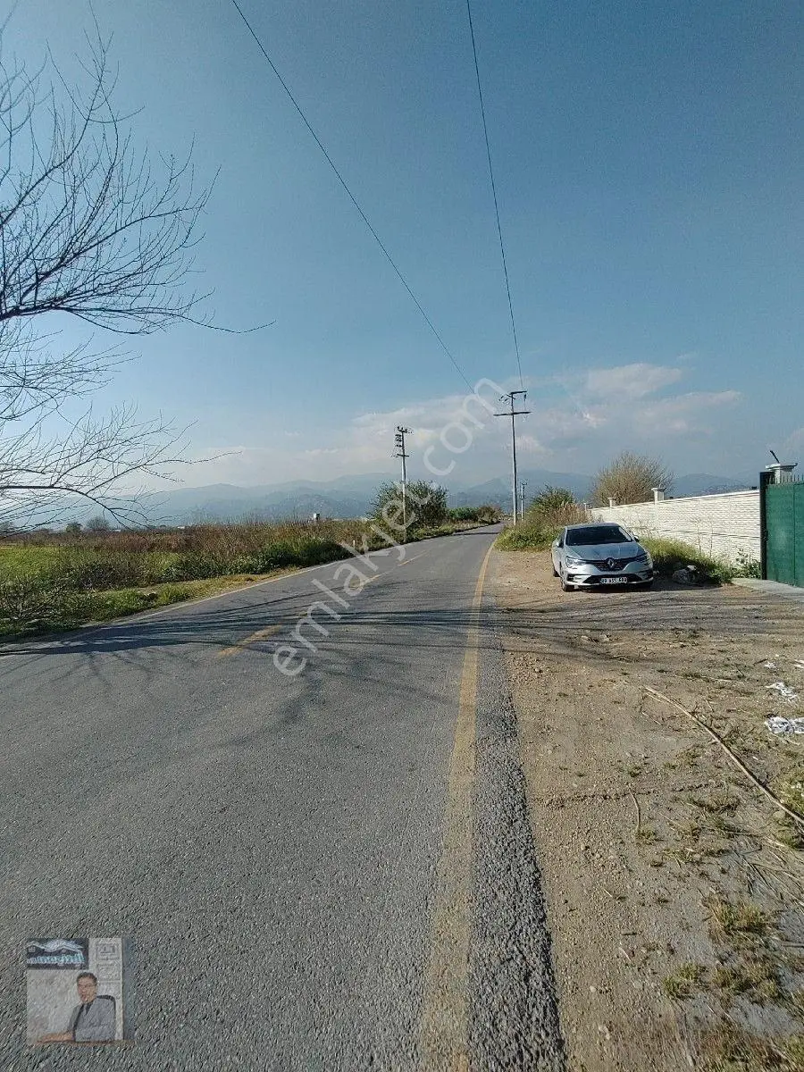 İhtişam Emlaktan Umurluda Ana Cadde Üzeri İşletme Yapmaya Uygun Satılık Tarla — fotoğraf 2