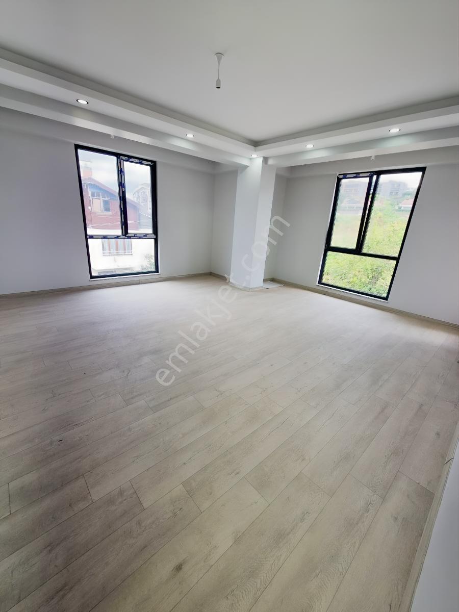 Başiskele Yeşilyurt Mahallesin'de Eğimsiz 3+1 Dubleks Daire — fotoğraf 19