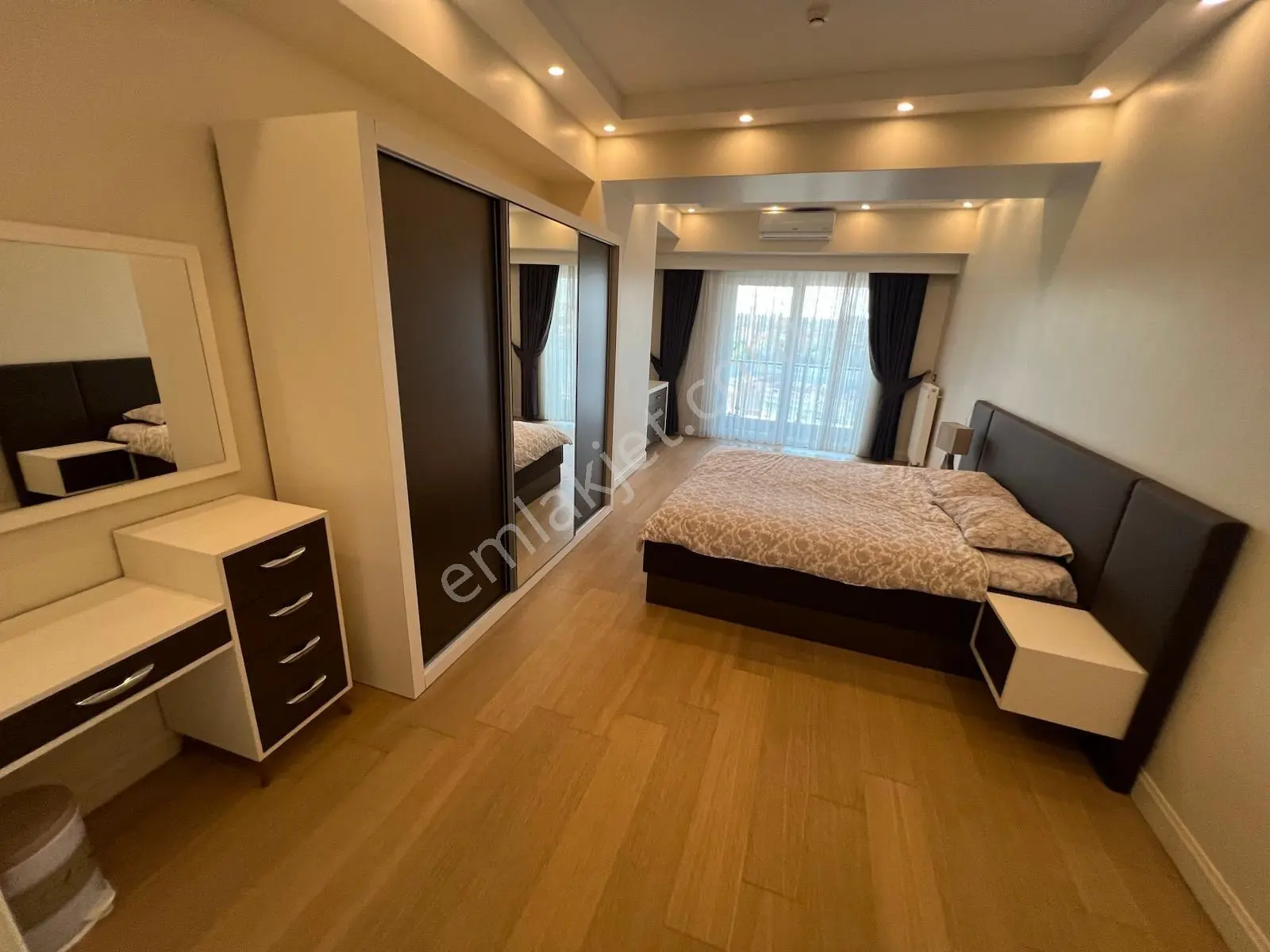Kiptaş Venezia Mega Satılık Boş Açık Mutfak 3+1 Daire — fotoğraf 8