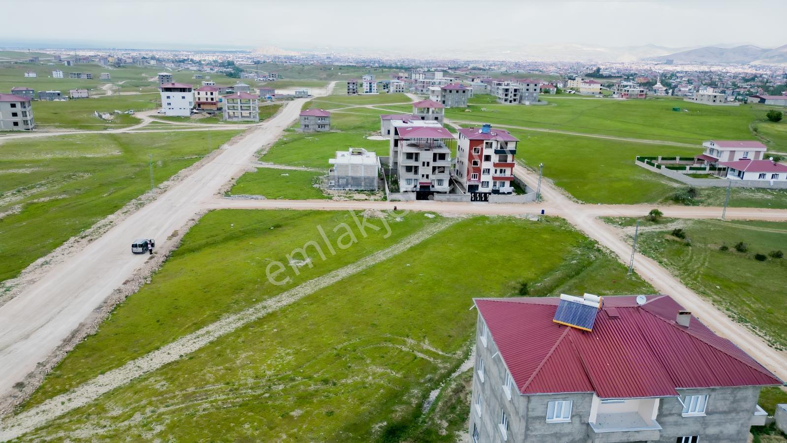 Kurubaş'ta Satılık 4 Kat İmarlı Arsa