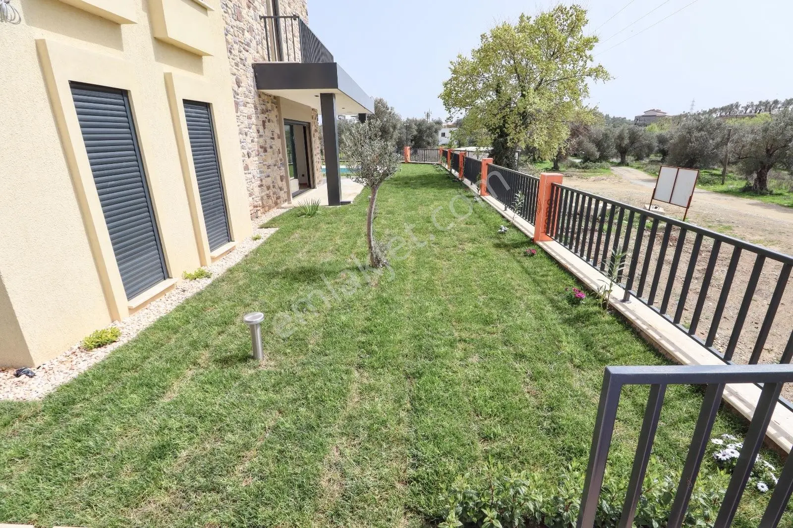 Güre'de 450 M2 Arsa İçinde Özel Havuzlu 4+1 Villa — fotoğraf 6