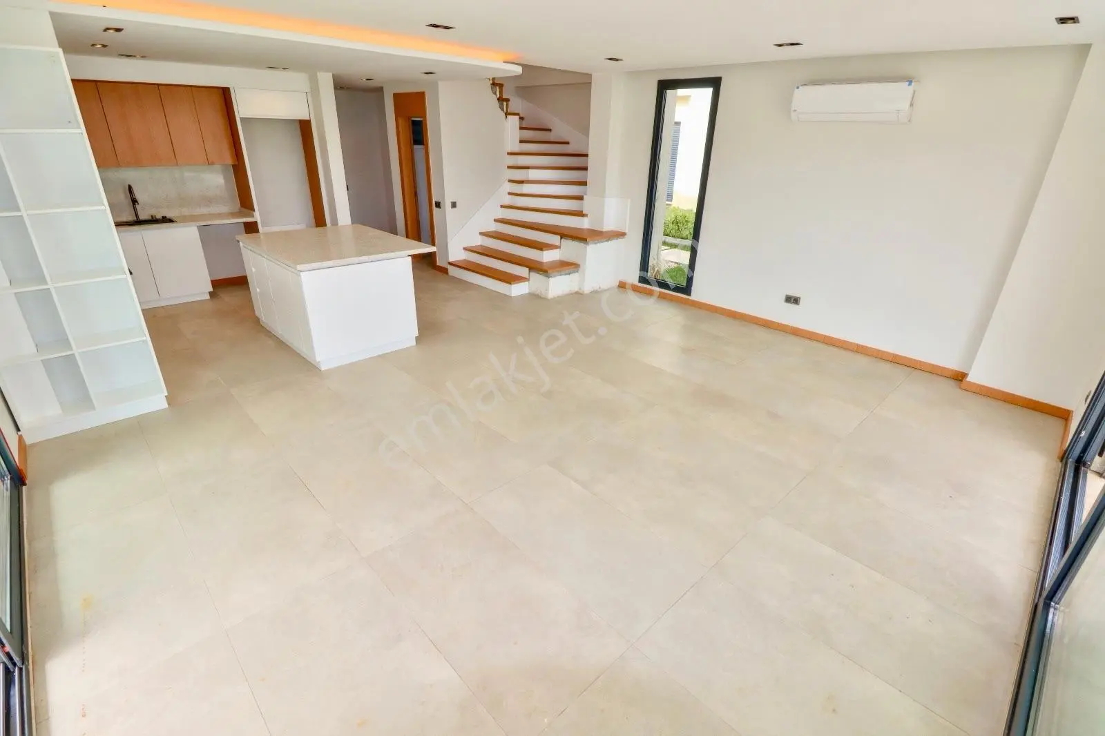 Güre'de 450 M2 Arsa İçinde Özel Havuzlu 4+1 Villa — fotoğraf 10
