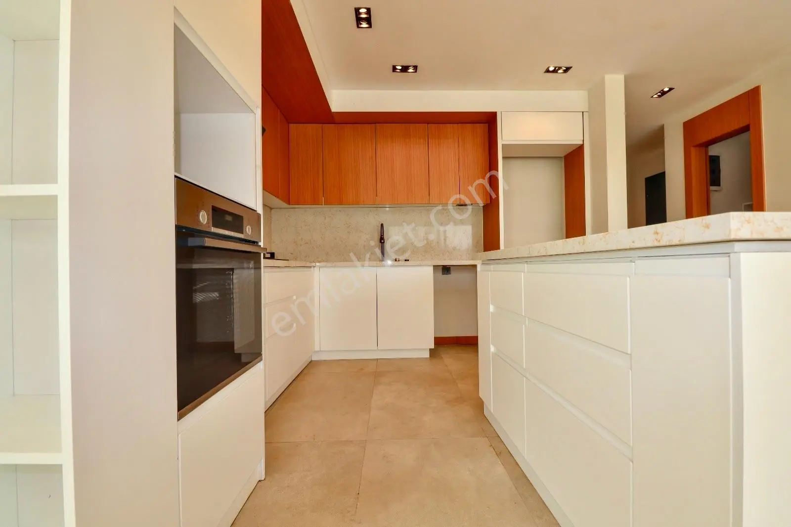Güre'de 450 M2 Arsa İçinde Özel Havuzlu 4+1 Villa — fotoğraf 12