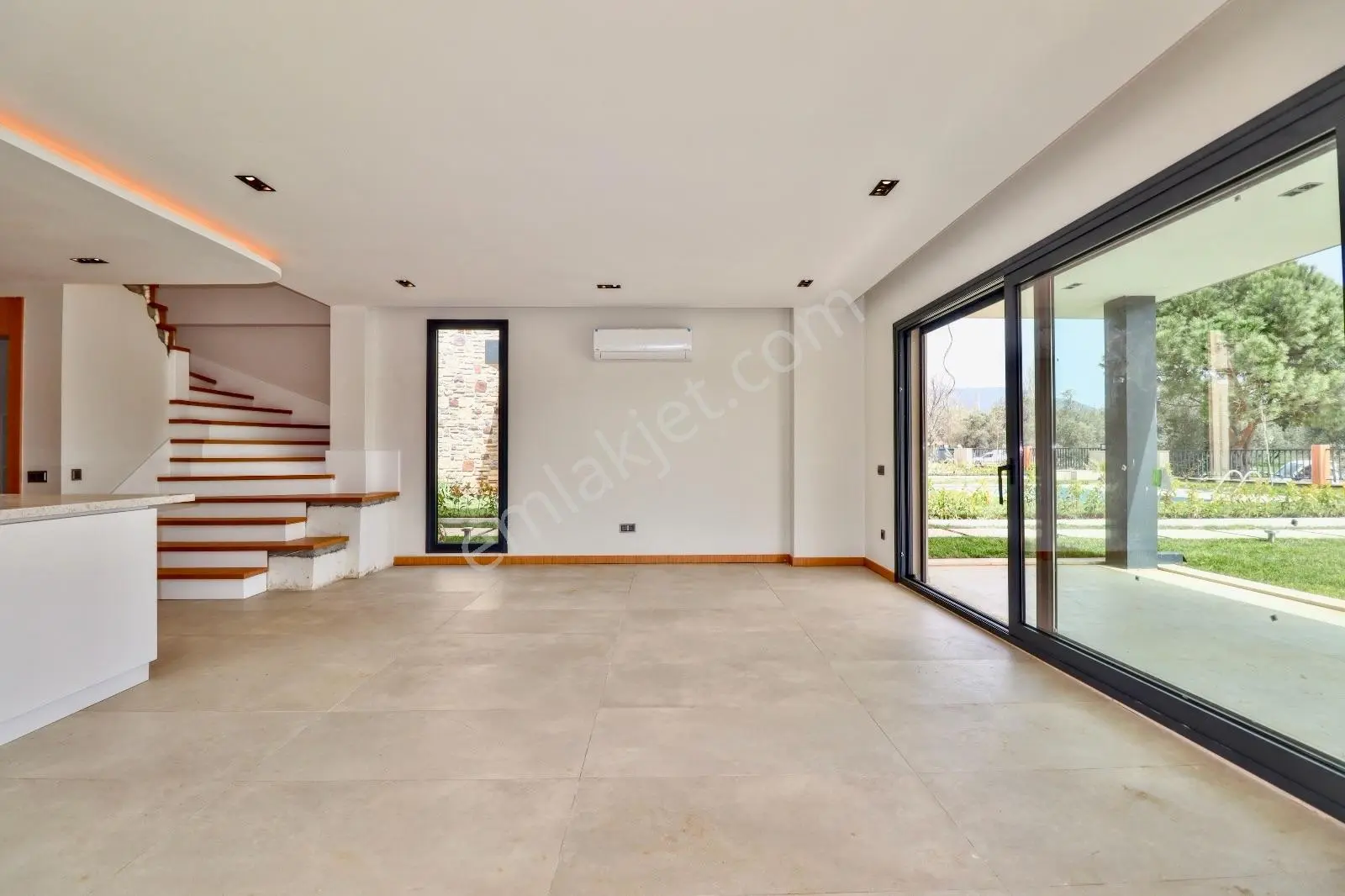 Güre'de 450 M2 Arsa İçinde Özel Havuzlu 4+1 Villa — fotoğraf 14