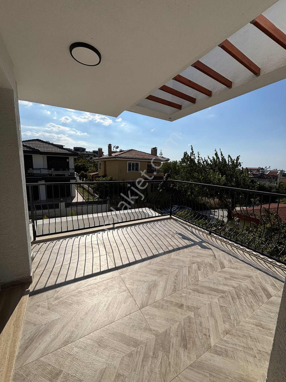 Kuşadası Kadınlar Denizinde Özel Havuzlu Denize Yakın 4+1 Villa — fotoğraf 16
