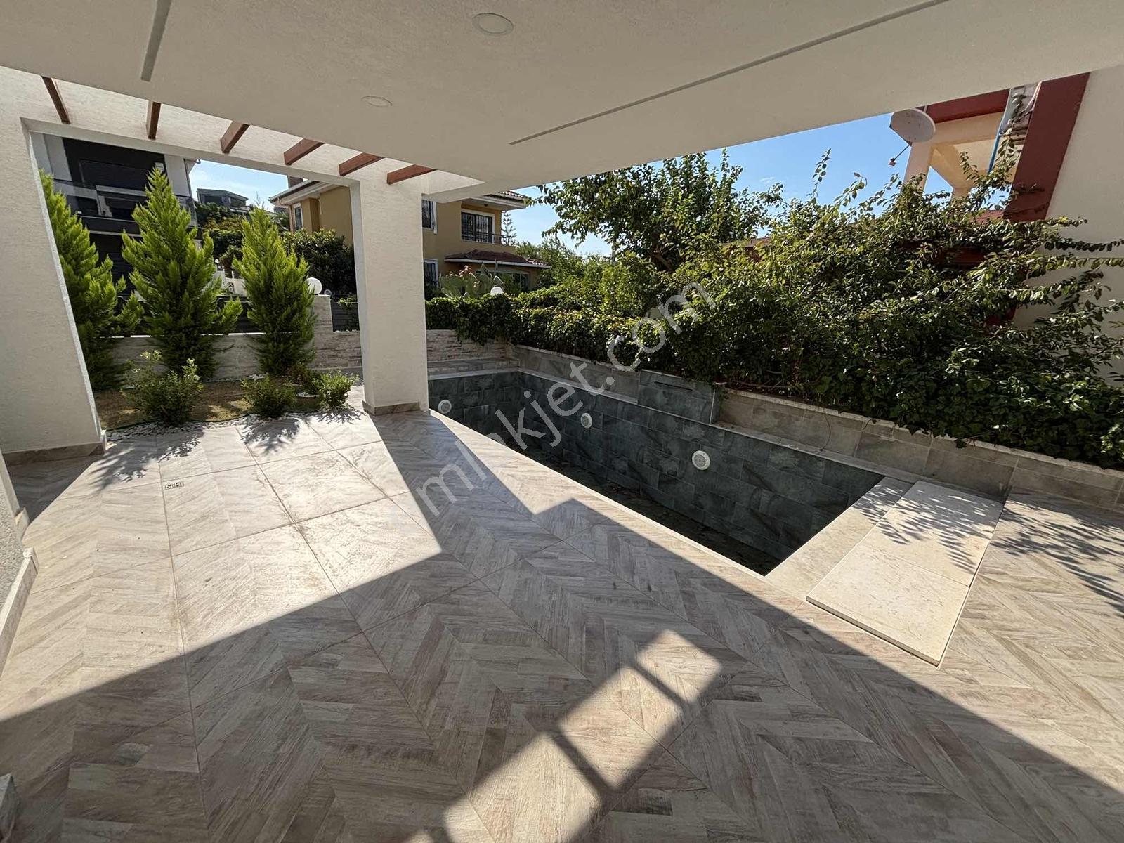 Kuşadası Kadınlar Denizinde Özel Havuzlu Denize Yakın 4+1 Villa — fotoğraf 29
