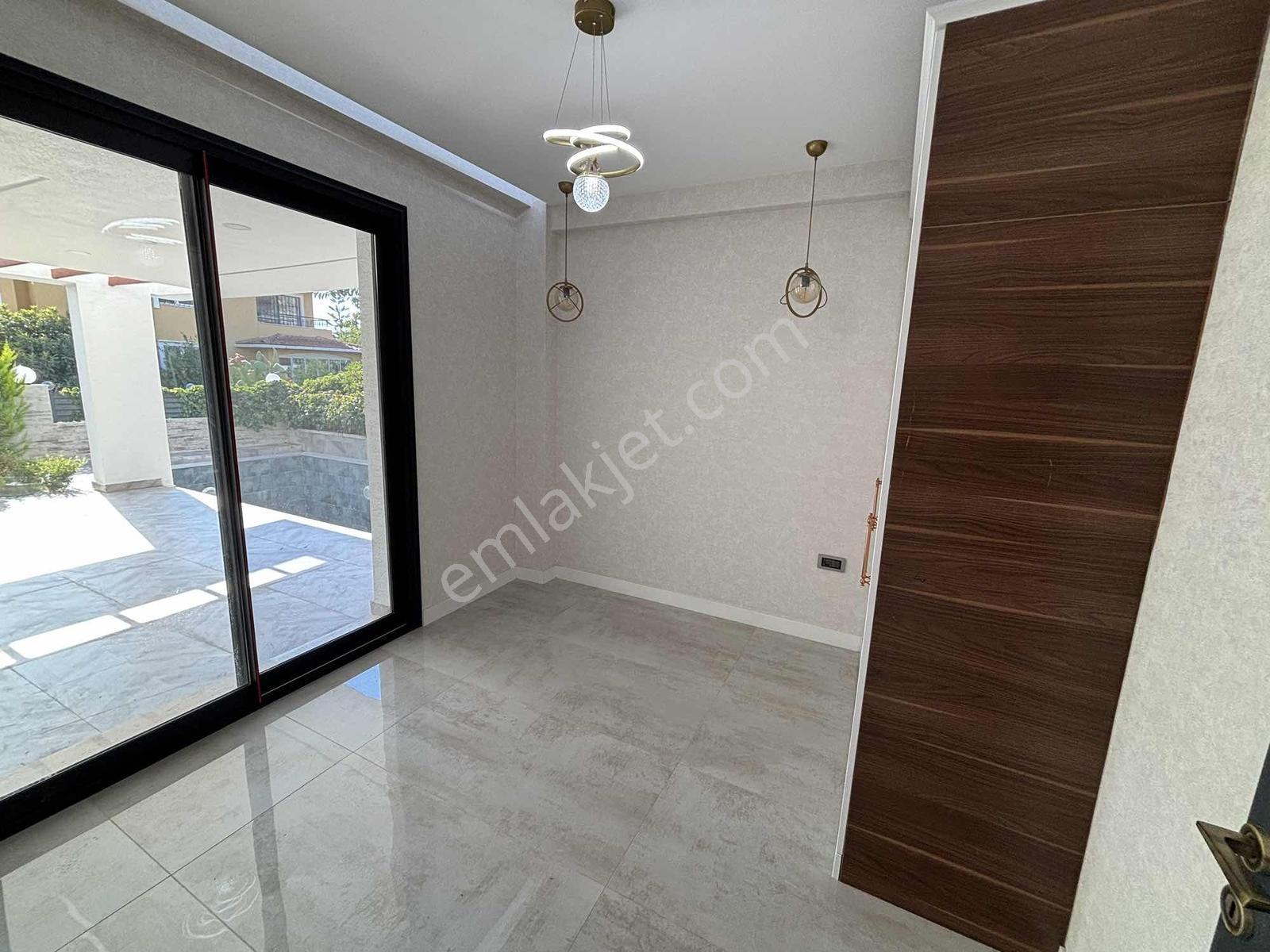 Kuşadası Kadınlar Denizinde Özel Havuzlu Denize Yakın 4+1 Villa — fotoğraf 32