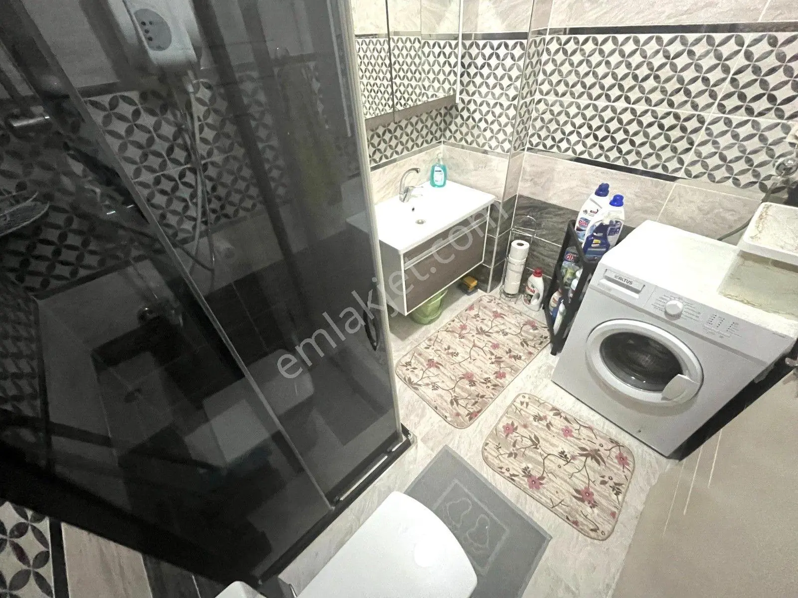 𝄞melodi'den Akçay Merkez'de Piyasanın Altında Ön Cephe Asansörlü Cam Balkon 1+1 Daire — fotoğraf 23