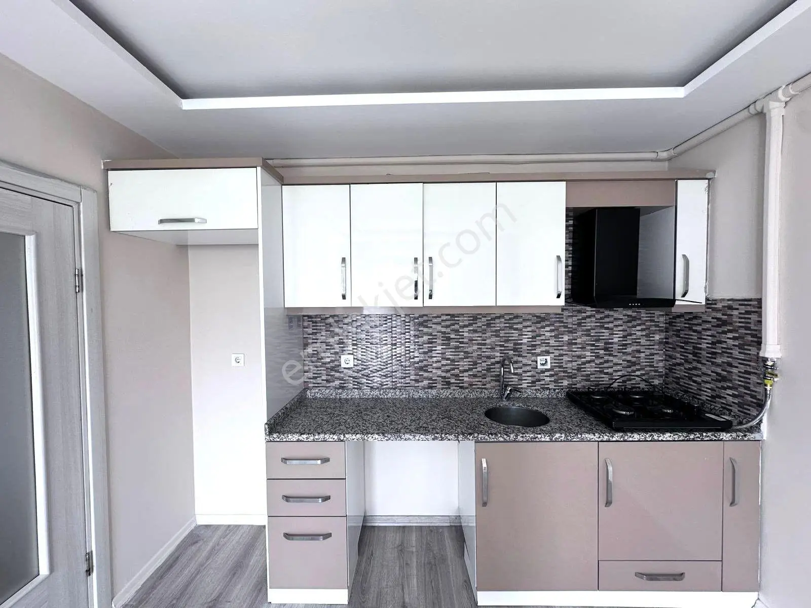 𝄞melodi Gayrimenkul'den Full Kredili Ön Cephe Üst Kat Asansörlü 1+1 Satılık Daire — fotoğraf 22