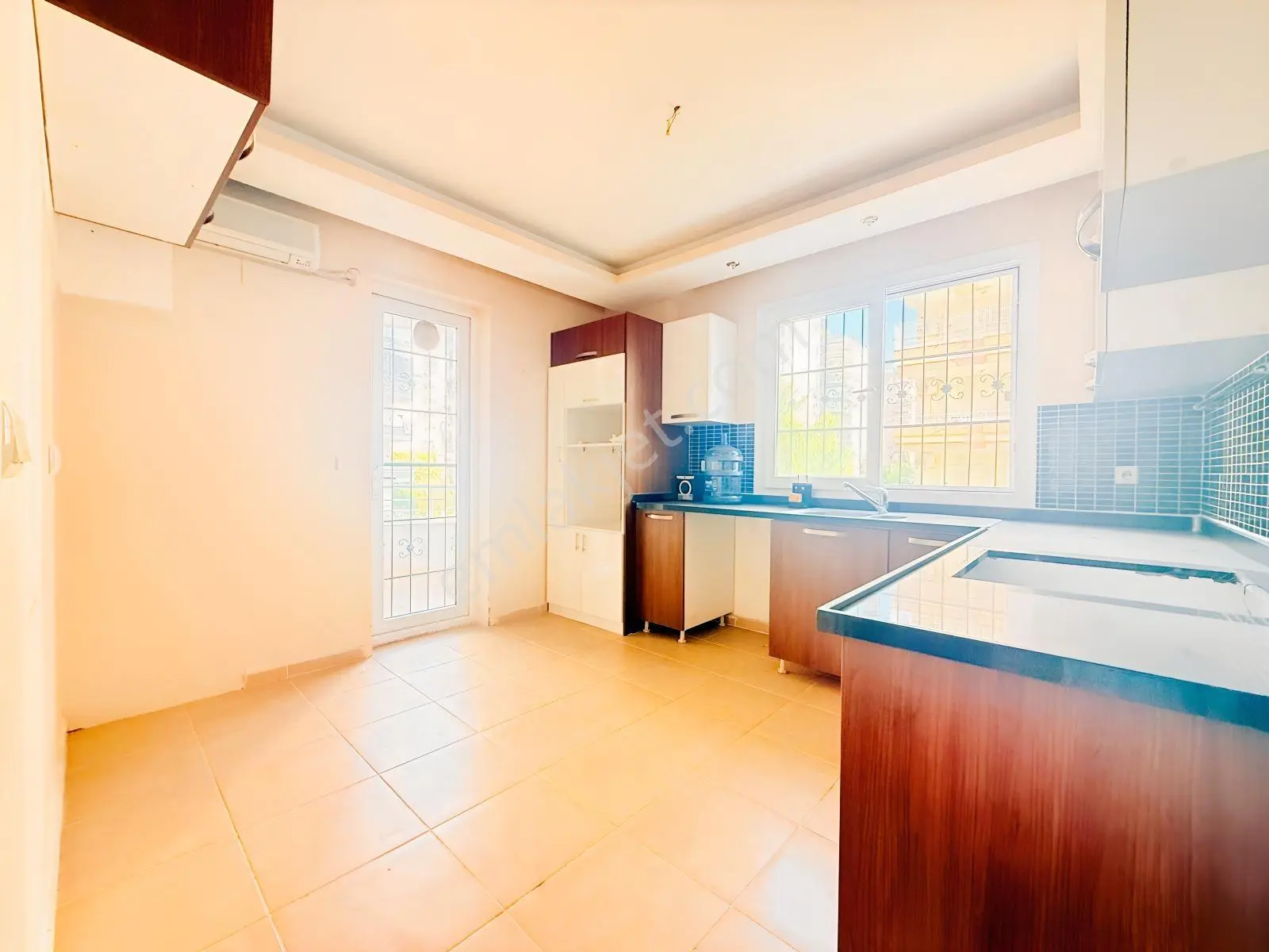 Cazip ! Viranşehir Site İçi 11 Yaşında Doğalgaz Full Extralı 3+1 — fotoğraf 2