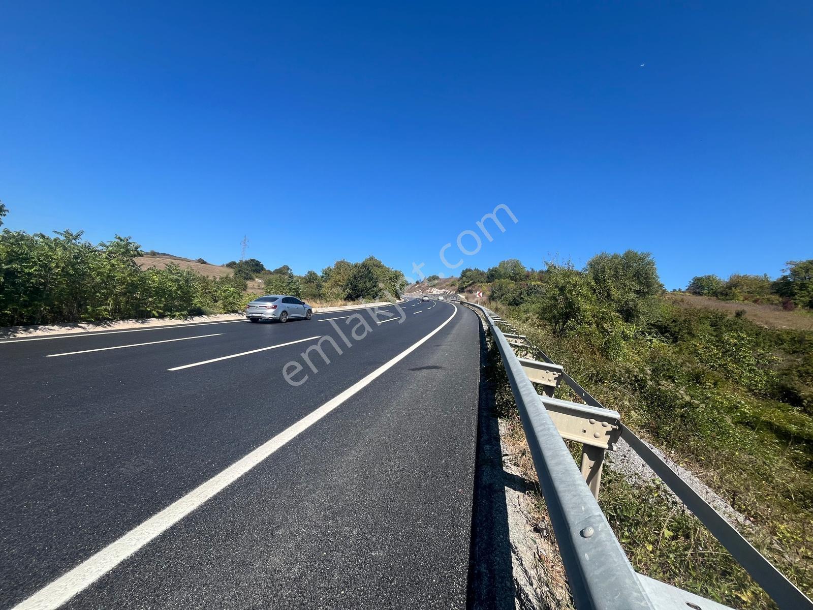 8246 M2 (bursa Yoluna 2. Parsel) Yola Toplam 313 Metre Cepheli — fotoğraf 9
