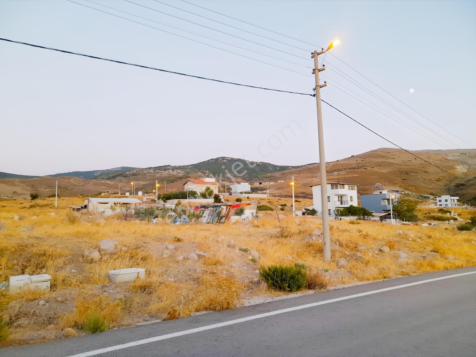 Harmandalında Satılık 140 M2 Arsa Çiğli Serkan Dan — fotoğraf 3