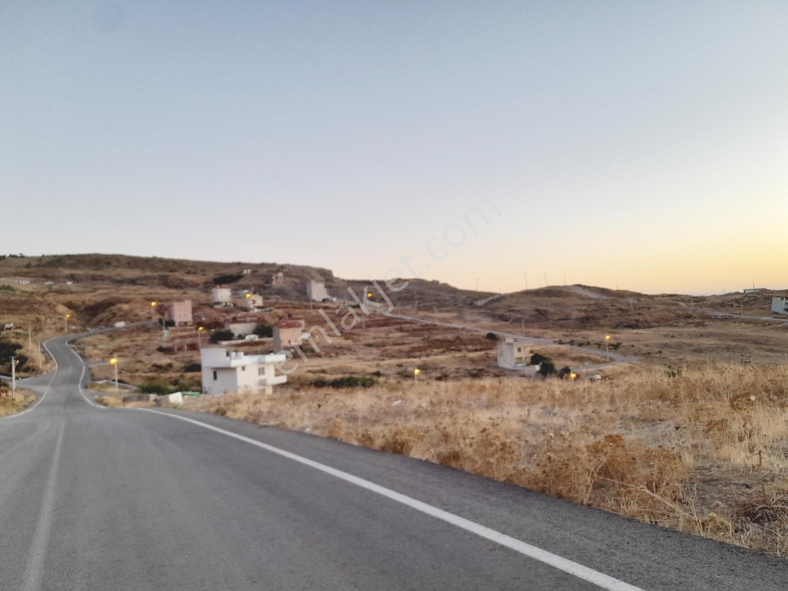 Harmandalında Satılık 140 M2 Arsa Çiğli Serkan Dan — fotoğraf 9