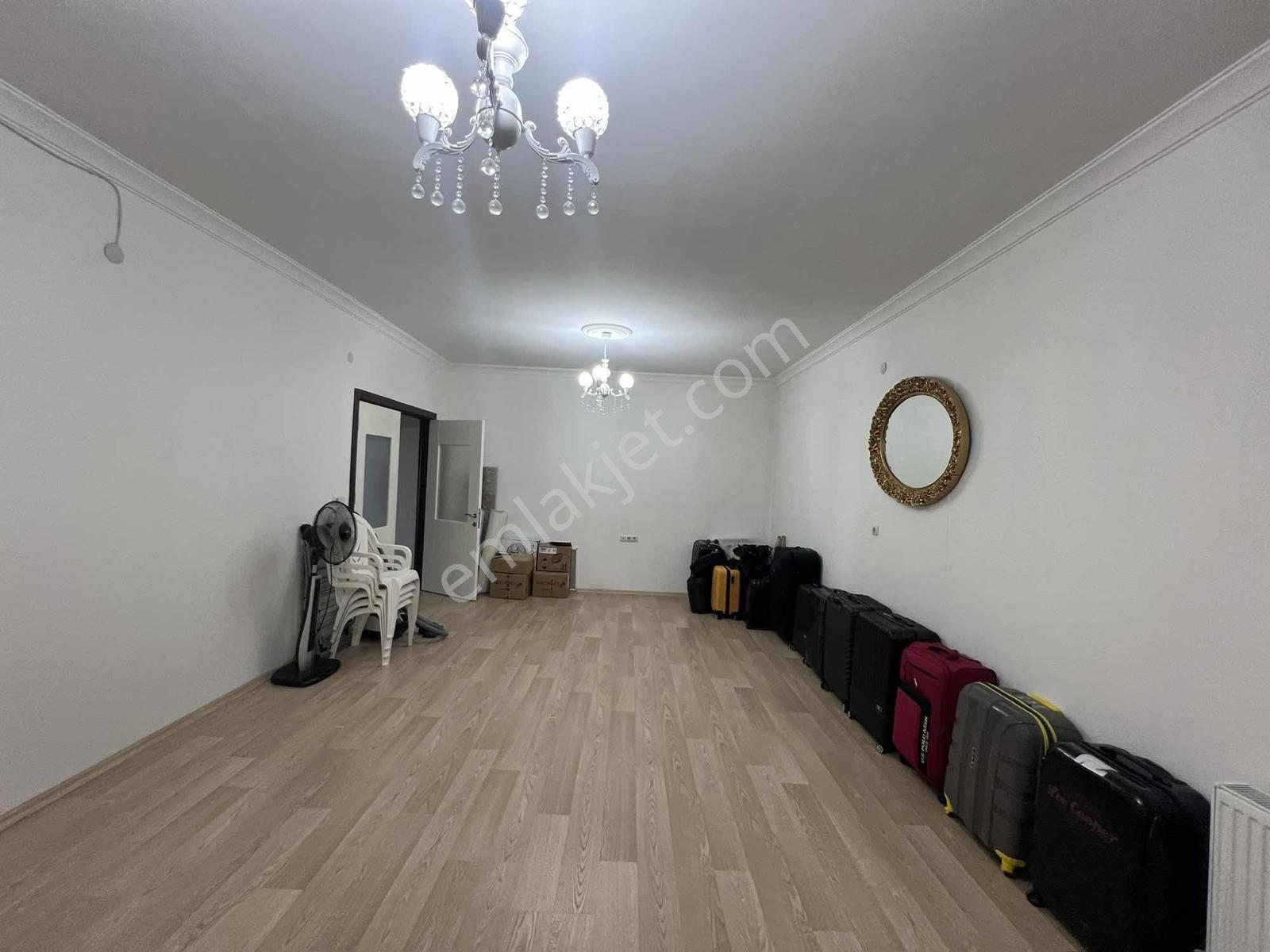 Murat Emlaktan Site İçerisinde En Uygun 4+1 Dairemiz Satılıktır — fotoğraf 11