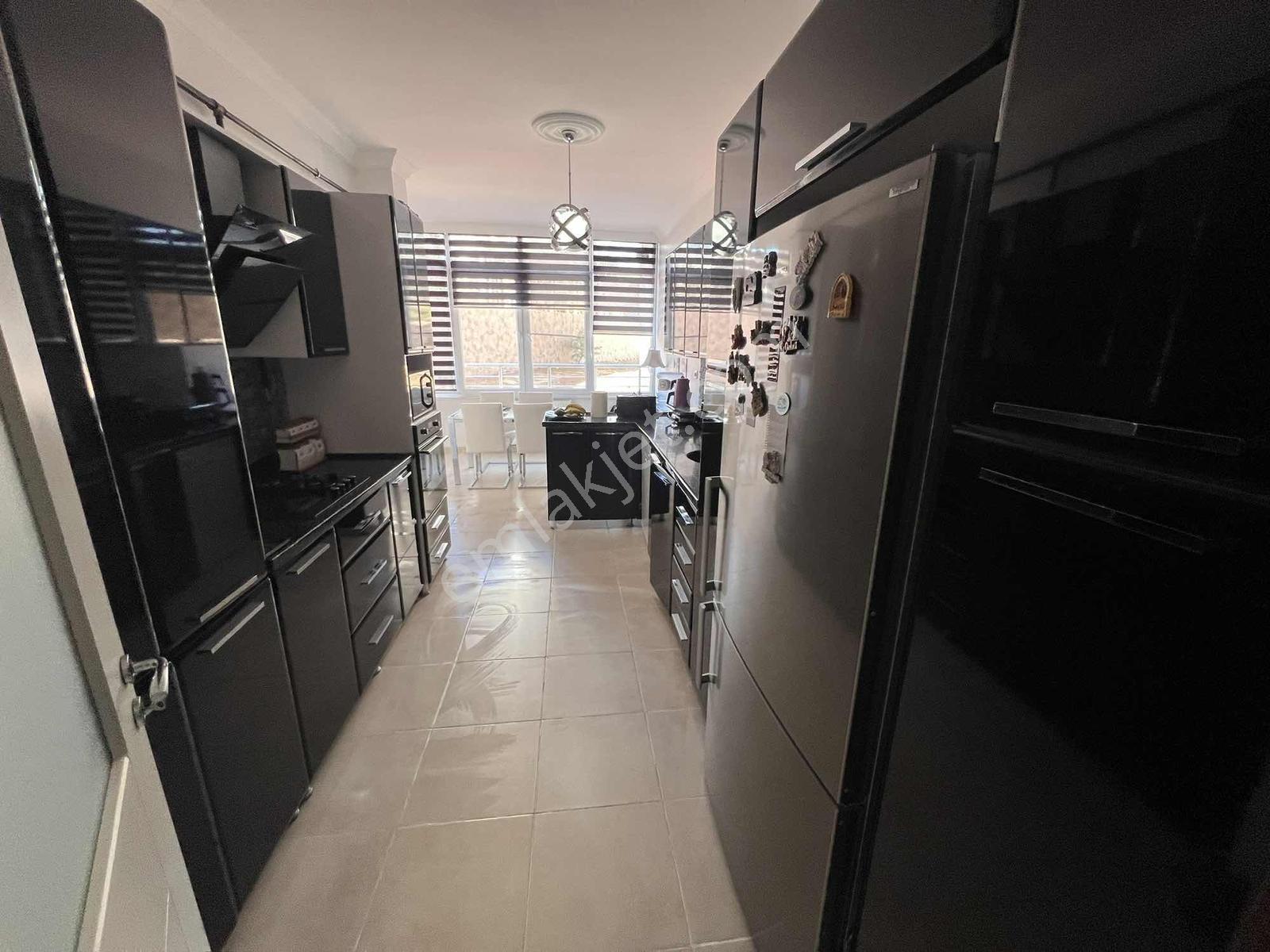 Murat Emlaktan Site İçerisinde En Uygun 4+1 Dairemiz Satılıktır — fotoğraf 24