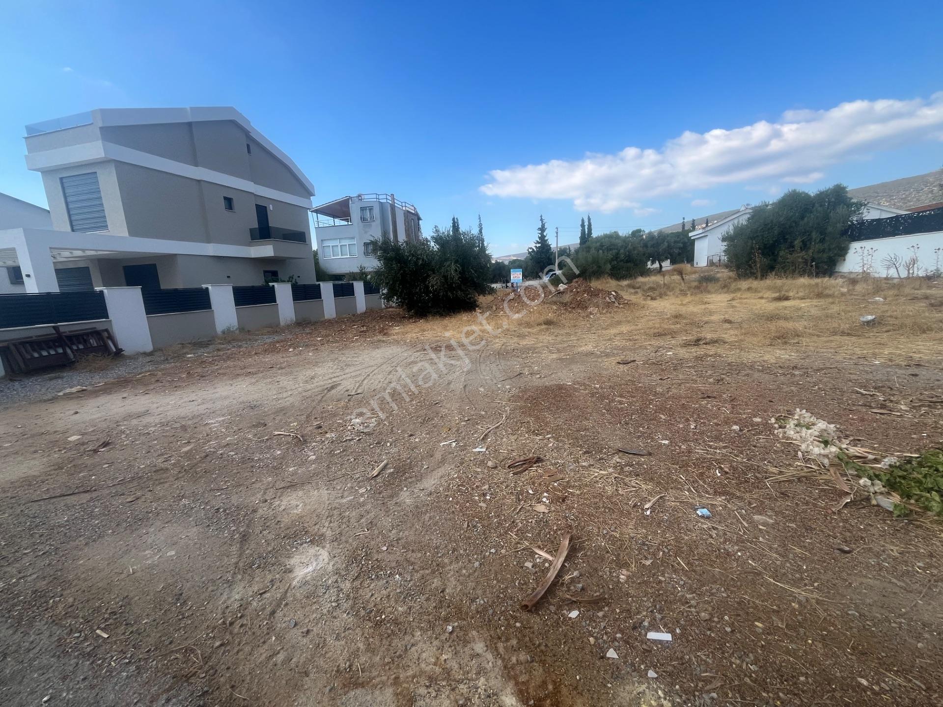 Didim Akbük Merkezde Satılık Müstakil Villa Arsası