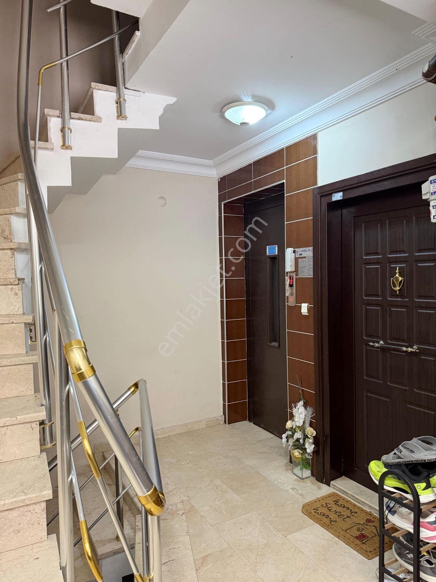 Fatih Emlak Tan 2 Kat 2+1 Krediye Uygun Merkez Cami Yakını — fotoğraf 12