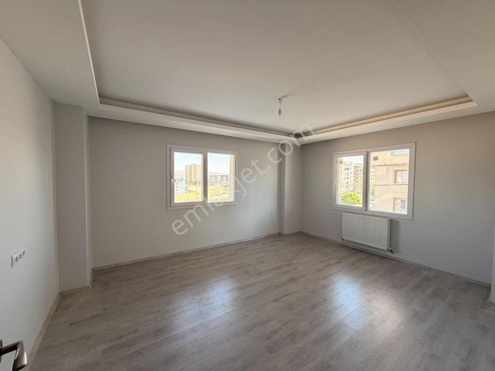 Murat Emlaktan Kat Mülkiyetli 3+1 Siteler Bölgesinde — fotoğraf 10