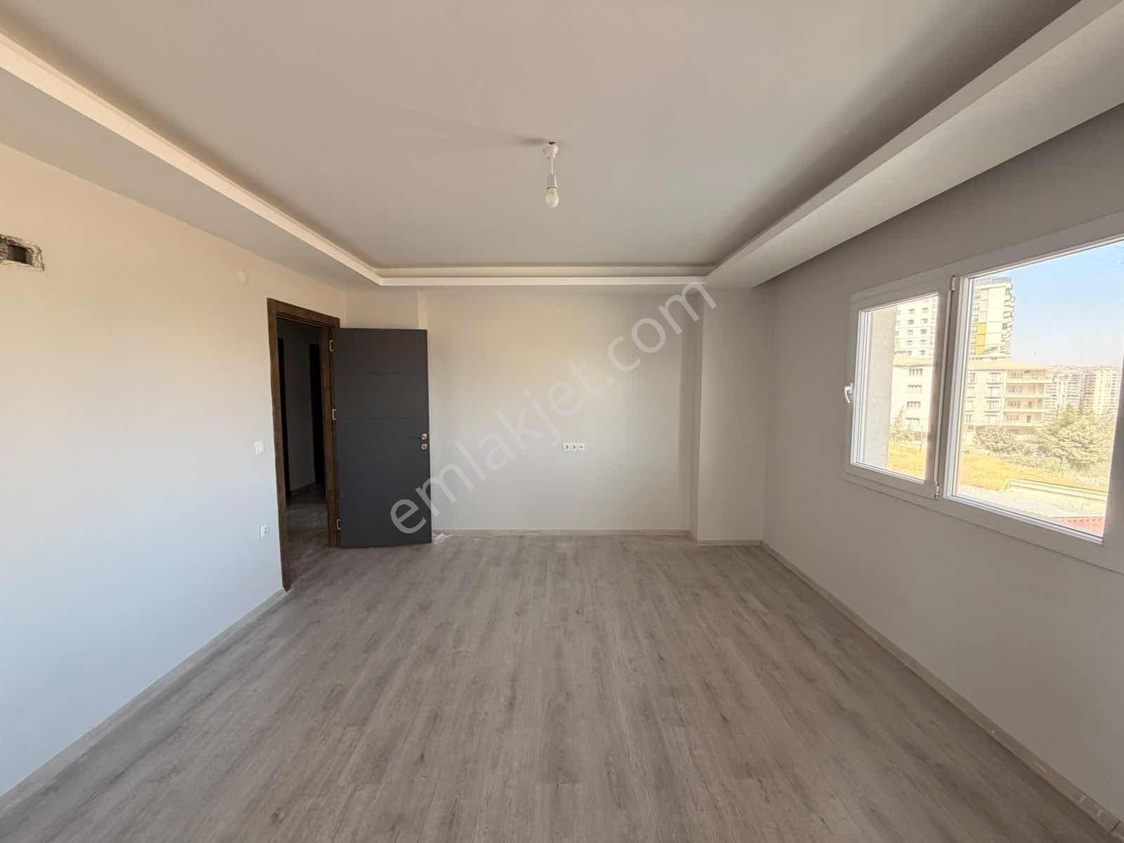 Murat Emlaktan Kat Mülkiyetli 3+1 Siteler Bölgesinde — fotoğraf 14
