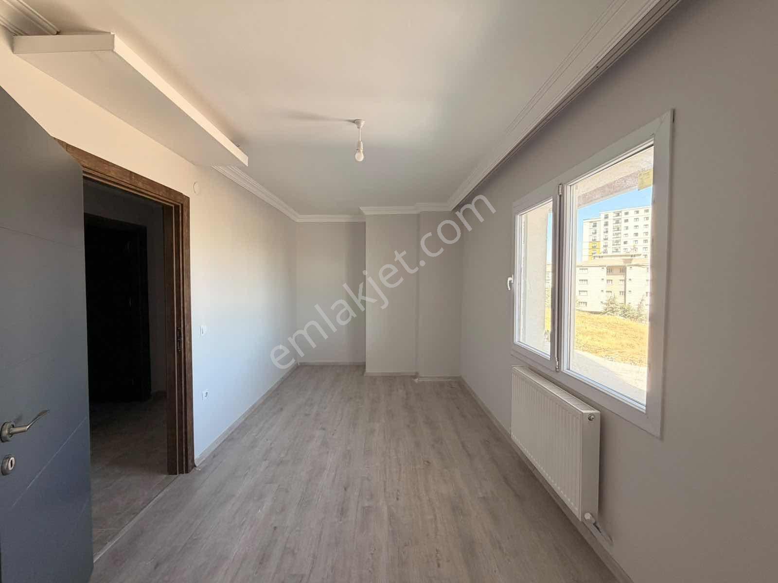 Murat Emlaktan Kat Mülkiyetli 3+1 Siteler Bölgesinde — fotoğraf 16