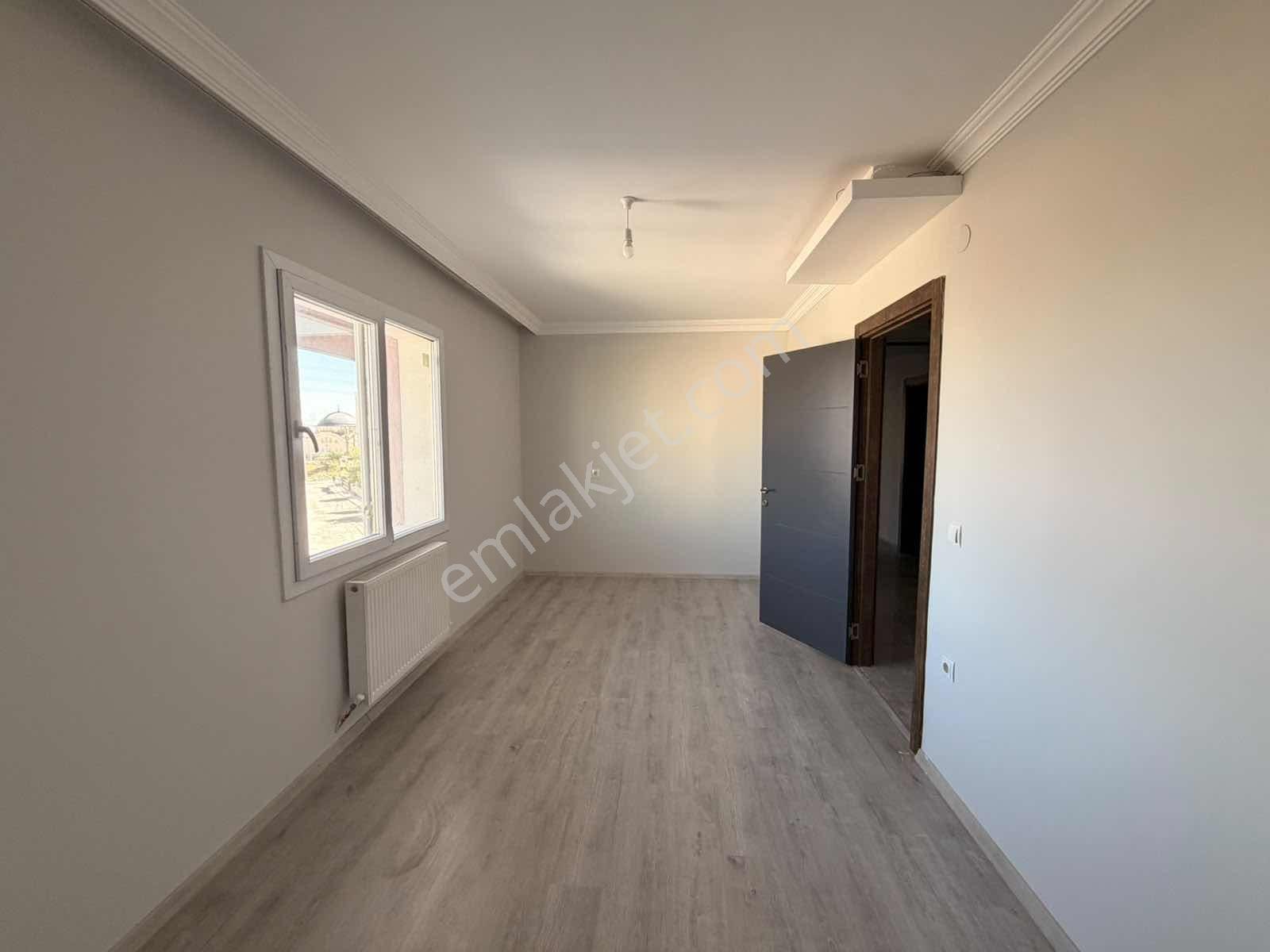 Murat Emlaktan Kat Mülkiyetli 3+1 Siteler Bölgesinde — fotoğraf 17