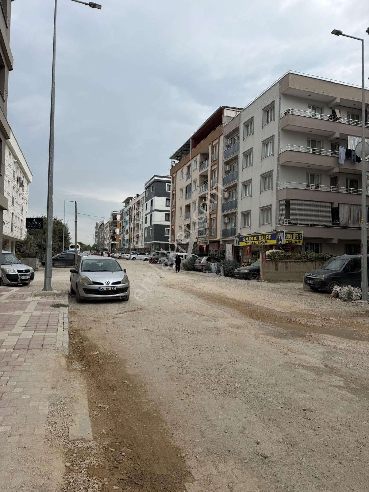 Özgün ‘gm’den Muradiye Cumhuriyet Caddesinde Satılık 2*1kapalı Mutfak Daire — fotoğraf 2