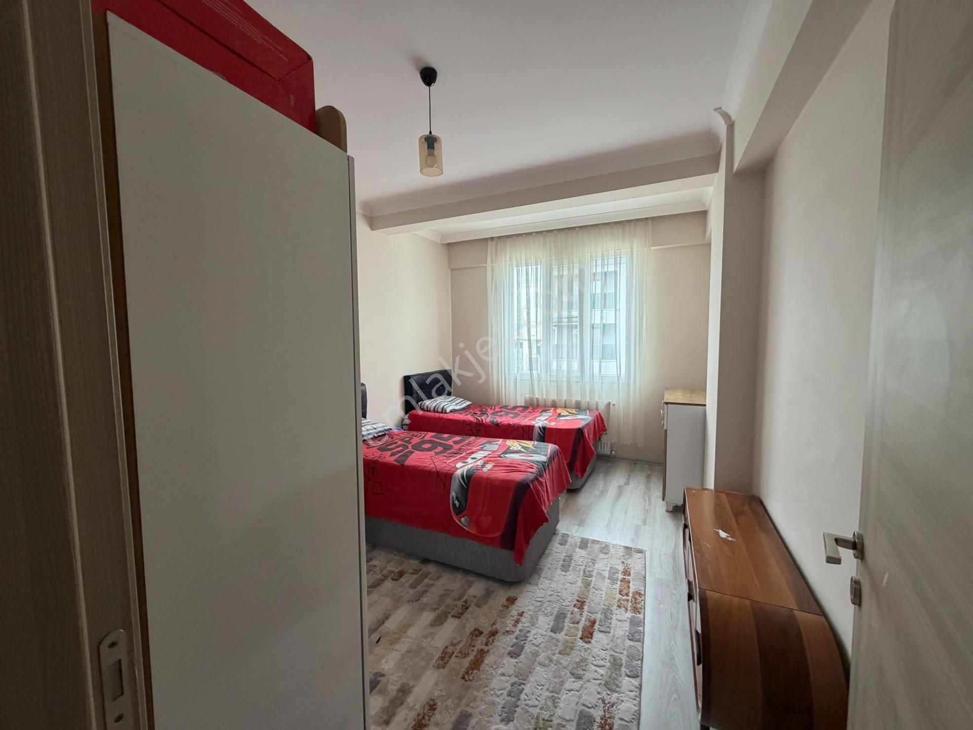 Özgün ‘gm’den Muradiye Cumhuriyet Caddesinde Satılık 2*1kapalı Mutfak Daire — fotoğraf 18