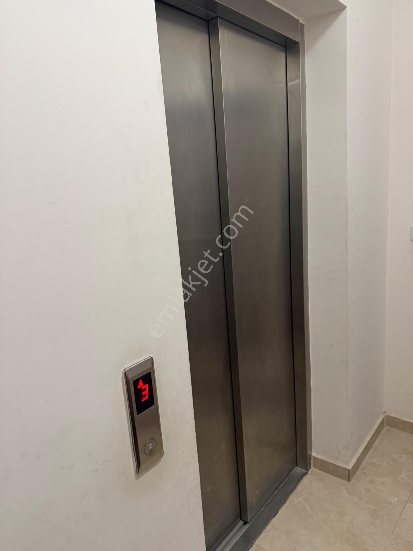 Özgün ‘gm’den Muradiye Cumhuriyet Caddesinde Satılık 2*1kapalı Mutfak Daire — fotoğraf 20