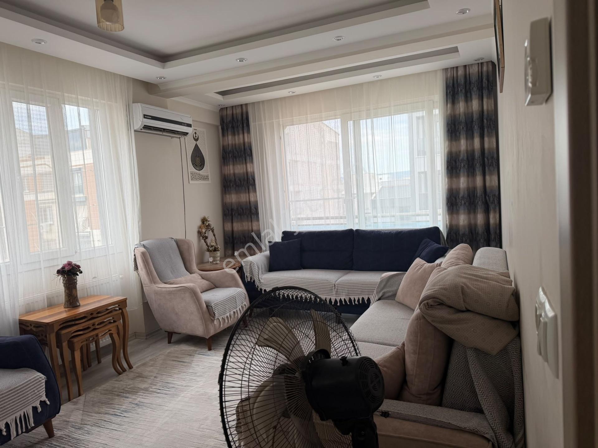 Özgün ‘gm’den Muradiye Cumhuriyet Caddesinde Satılık 2*1kapalı Mutfak Daire — fotoğraf 22