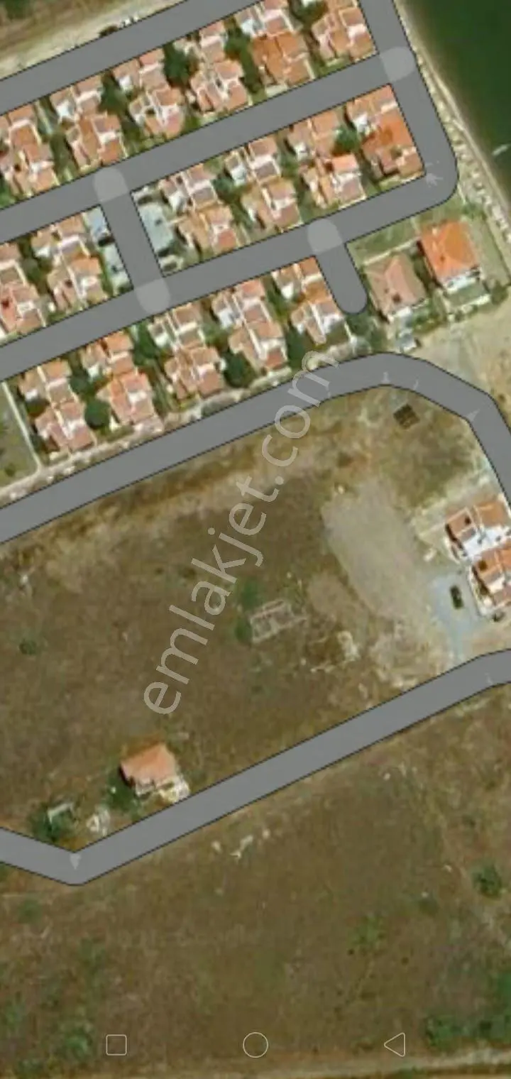 Ayvalıkta Plaja 50 Metre Mesafede Satılık Arsa — fotoğraf 3