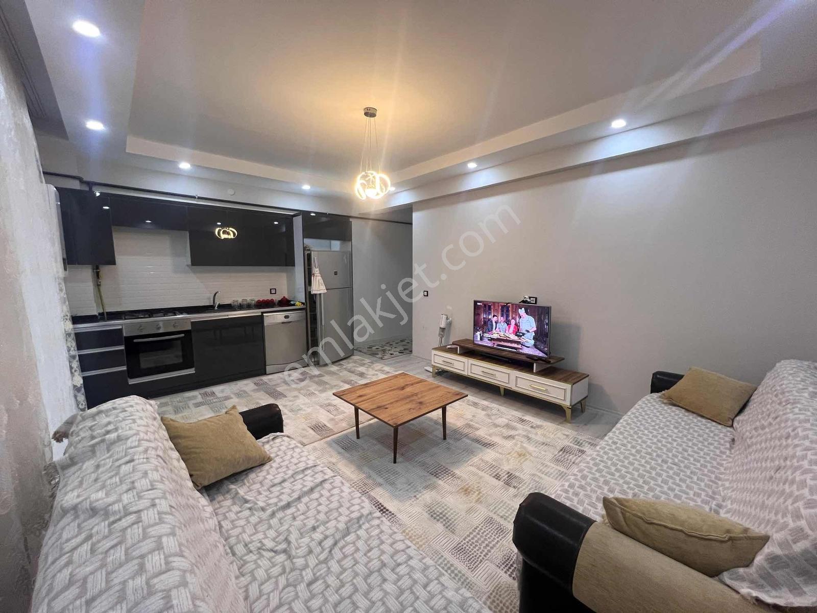 Murat Emlaktan Hastane Karşısı 2+1 Eşyalı Daire Satılık — fotoğraf 3