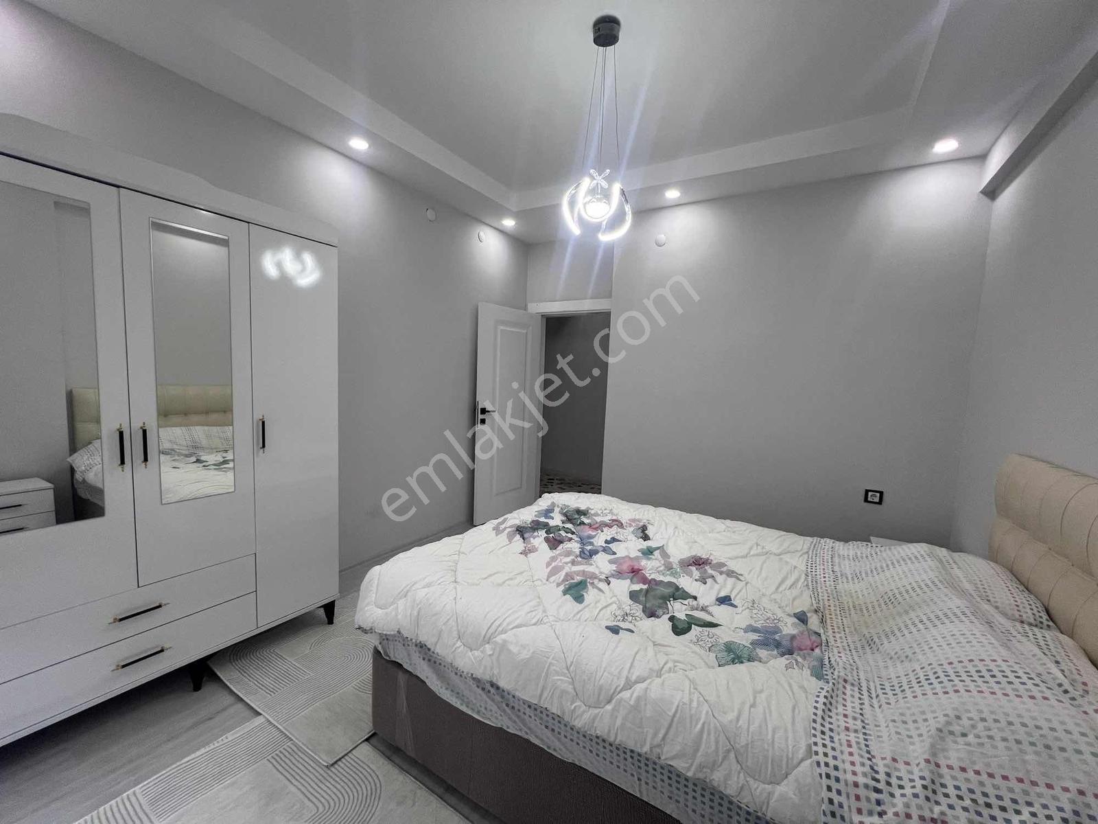 Murat Emlaktan Hastane Karşısı 2+1 Eşyalı Daire Satılık — fotoğraf 9
