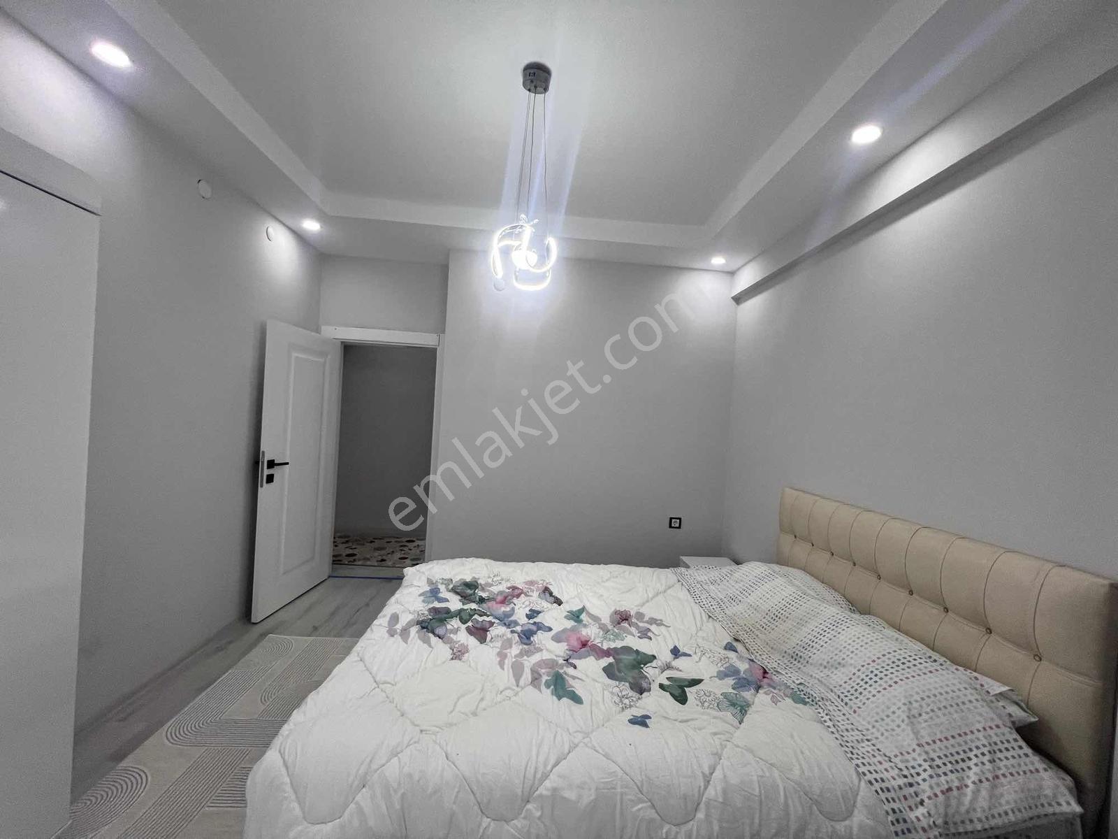 Murat Emlaktan Hastane Karşısı 2+1 Eşyalı Daire Satılık — fotoğraf 31