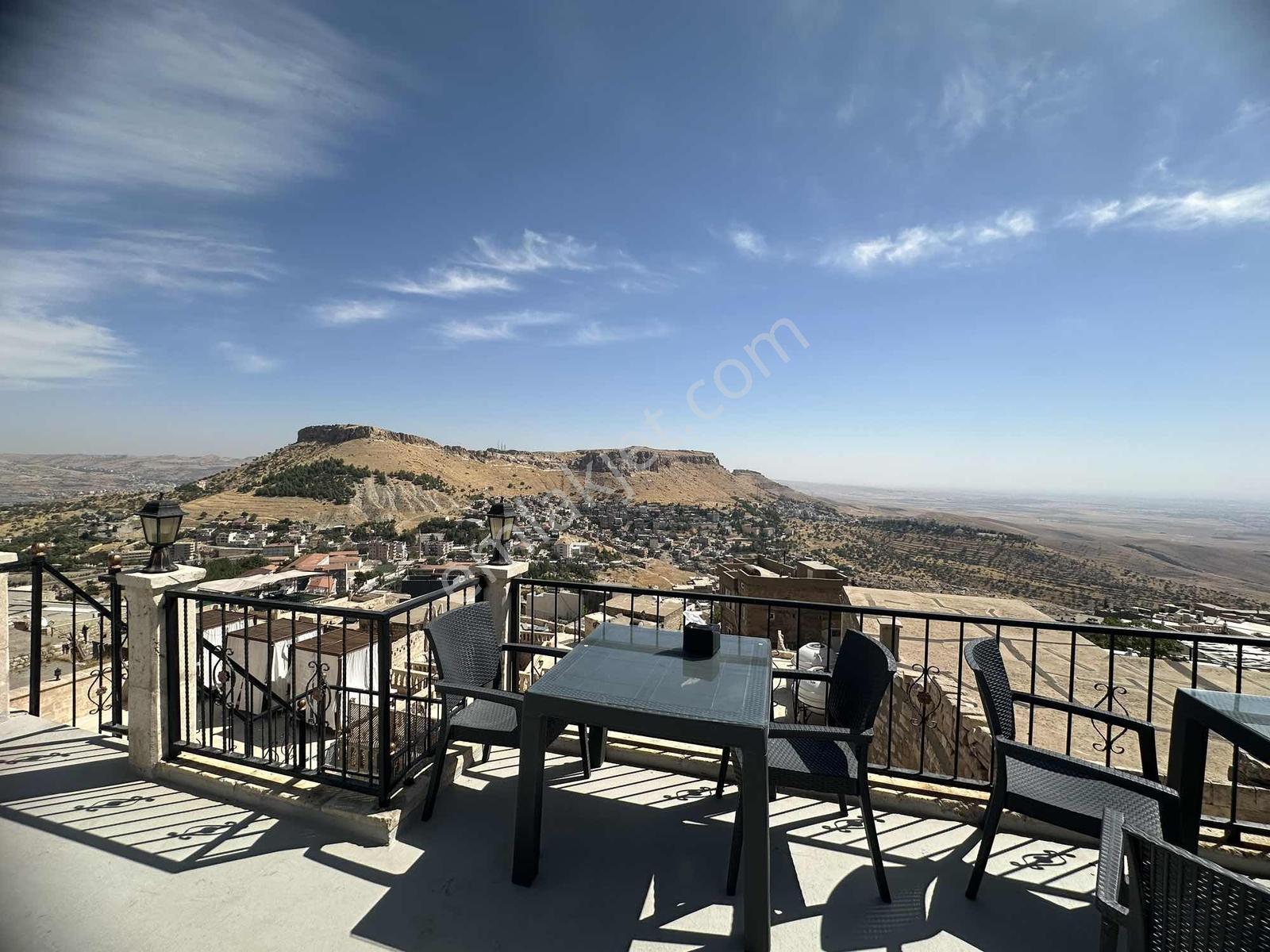 Murat Emlaktan Tarihi Mardinde Otel İşletmesi Yapan Konak — fotoğraf 13