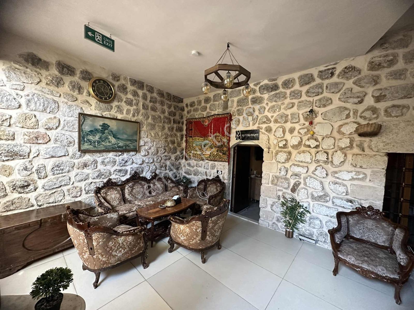 Murat Emlaktan Tarihi Mardinde Otel İşletmesi Yapan Konak — fotoğraf 23