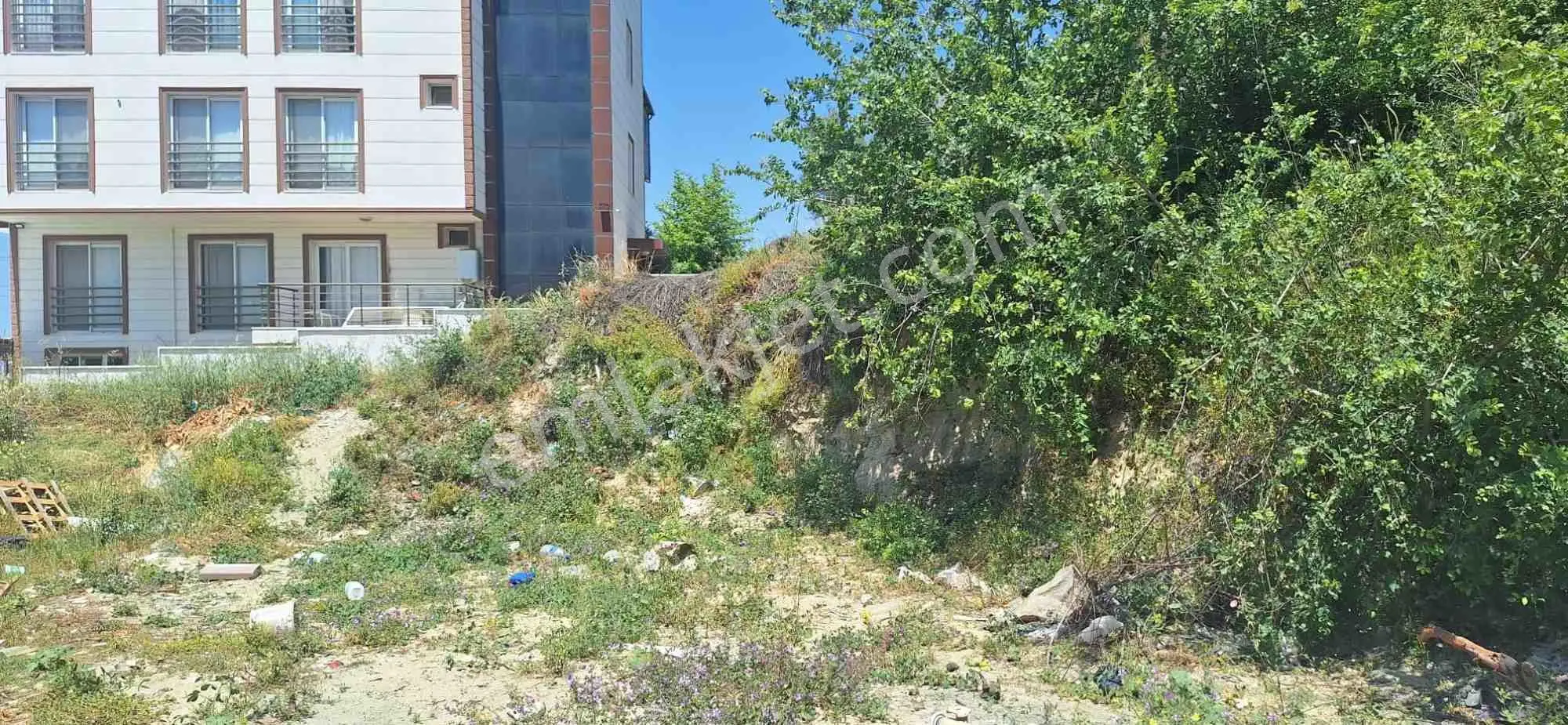 Kuşadası Davutlar Merkezde Satılık Trıpleks Vılla Arsası — fotoğraf 2