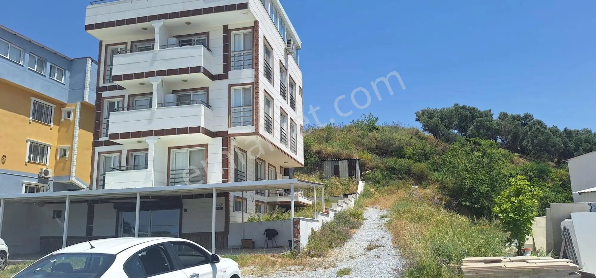 Kuşadası Davutlar Merkezde Satılık Trıpleks Vılla Arsası — fotoğraf 3