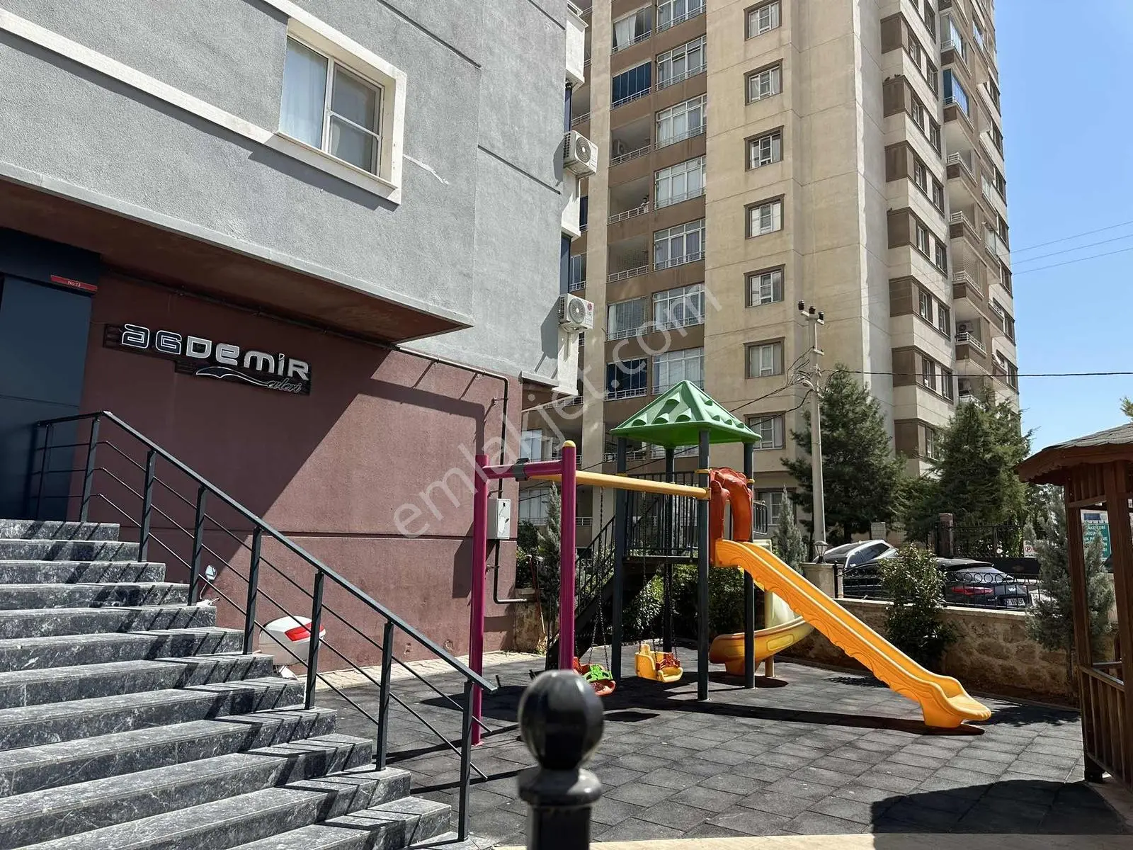 Murat Emlaktan Mardin Şehir Manzaralı 2+1 Dairemiz Satılıktır