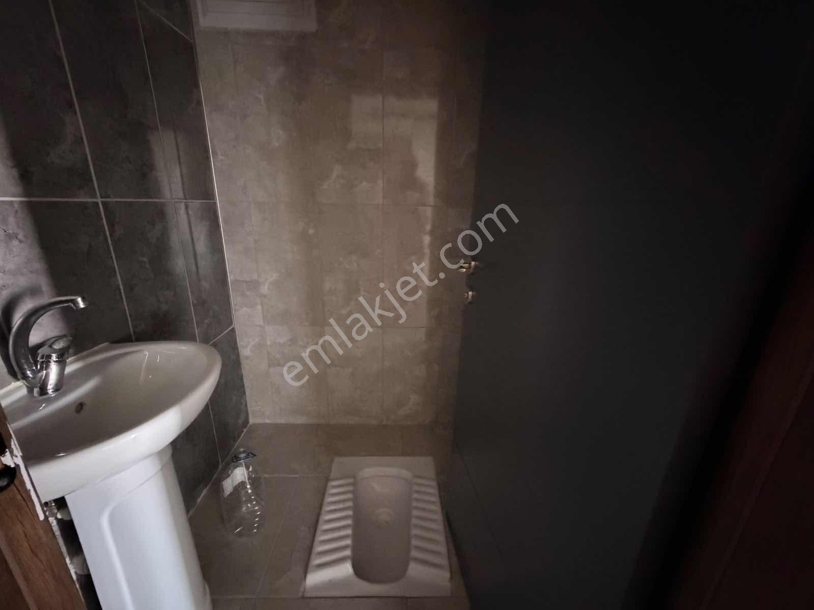 Murat Emlaktan Mardin Şehir Manzaralı 2+1 Dairemiz Satılıktır — fotoğraf 21