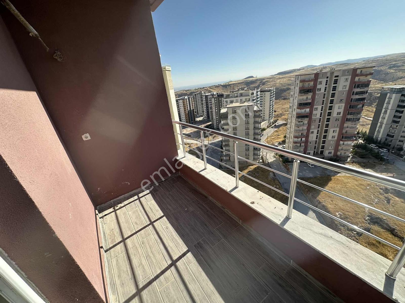 Murat Emlaktan Mardin Şehir Manzaralı 2+1 Dairemiz Satılıktır — fotoğraf 26
