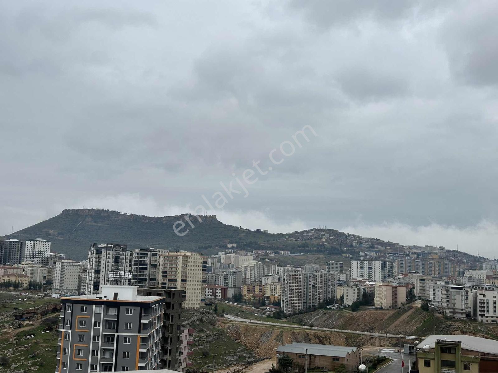 Murat Emlaktan Kale Cephe Teraslı Mülkiyetli Uygun Fiyata — fotoğraf 23